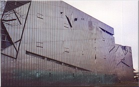 museum8.jpg (17831 Byte)